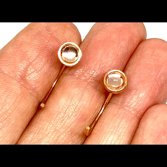 Peach Orange Glass Gem Bezel Half Hoop Threader Gold Tone Minimalist Earrings - Picture 4 of 5